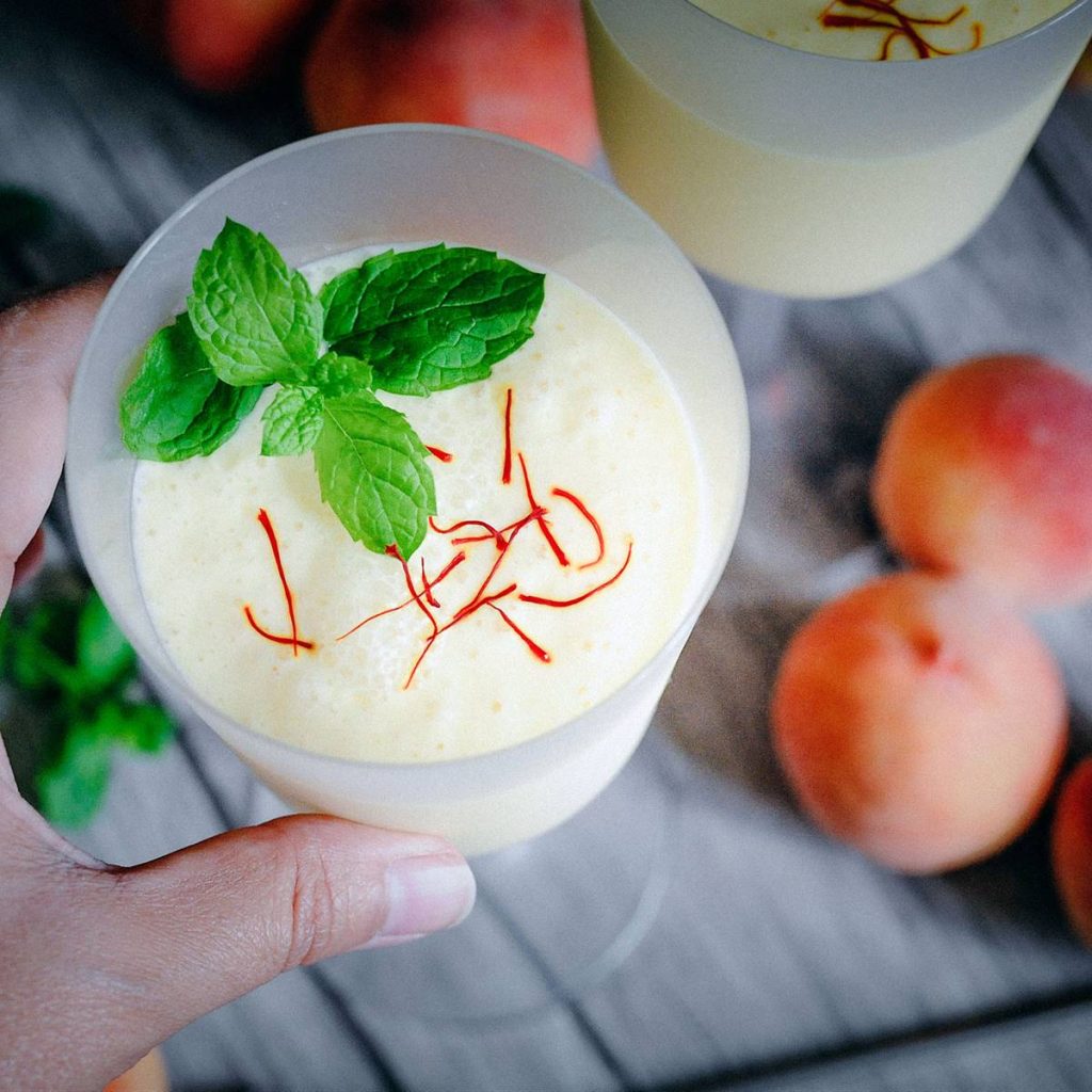 5 medicinal spices for 5 irresistible healthy smoothies