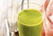 Fruit smoothie with moringa Fruit smoothie with moringa